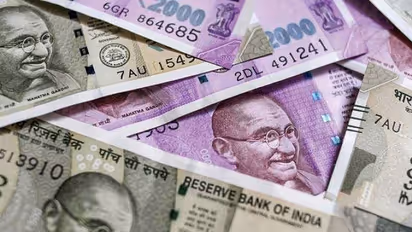 9 ஆண்டுகளில் 14.56 லட்சம் வாராக் கடன்கள் தள்ளுபடி செய்த வங்கிகள்! கனிமொழி கேள்விக்கு மத்திய அரசு பதில்