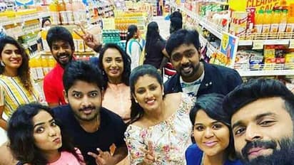 மிஸ்டர் அண்ட் மிஸஸ் நிகழ்ச்சியில் இருந்து வெளியேறிய ரம்யா மற்றும் அவரது கணவர்? வெளிவந்த உண்மை!