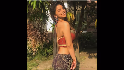 షారుఖ్ కూతురిపై ట్రోలింగ్: చెంప చెళ్లుమనిపించిన అమ్మడు