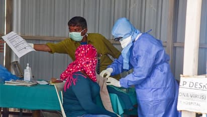 తెలంగాణలో ఆగని కరోనా ఉదృతి... గత 24గంటల్లో బయటపడ్డ కేసులెన్నంటే