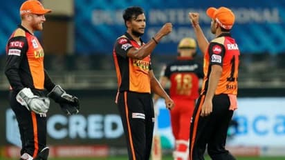 IPL 2020: మై డియర్ నట్టూ... అదిరిందయ్యా నీ పట్టు...