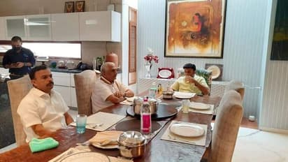 ಸಚಿವ ಡಾ ಕೆ ಸುಧಾಕರ್ ಅವರನ್ನು ಭೇಟಿ ಮಾಡಿದ  ಕಲ್ಲಡ್ಕ ಪ್ರಭಾಕರ ಭಟ್