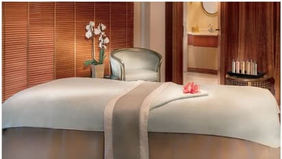 മസാജ് പാർലറിന്റെ മറവിൽ അനാശാസ്യം; കോഴിക്കോട് രണ്ട് പേർ അറസ്റ്റിൽ, മൂന്ന് സ്ത്രീകളെ രക്ഷപ്പെടുത്തി