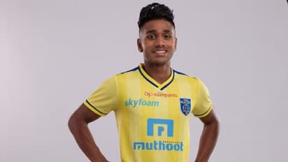 കെ പി രാഹുൽ ബ്ലാസ്റ്റേഴ്‌സിൽ തുടരും