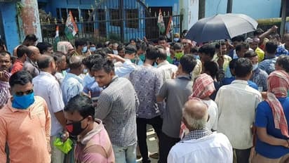 দুর্নীতির অভিযোগে উত্তাল রায়গঞ্জ, তৃণমূলের গোষ্ঠীকোন্দলে তালা ঝুলল পঞ্চায়েত অফিসে