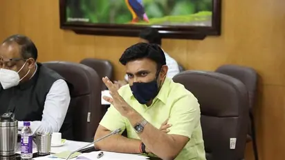 ರಾಜ್ಯದಲ್ಲಿ ಲಾಕ್ಡೌನ್ ಇಲ್ಲ, ಜನತಾ ಕರ್ಫ್ಯೂ ವಿಸ್ತರಣೆ ಸಾಧ್ಯತೆ: ಸುಧಾಕರ್!