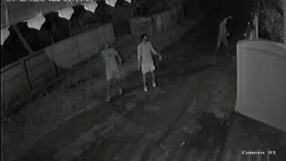 രാമപുരത്ത് വീടുകള്ക്ക് നേരെ മൂന്നംഗ സംഘത്തിന്റെ കല്ലേറ്