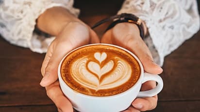 కాఫీvsటీ.. రెండింటిలో ఏది బెస్ట్..?