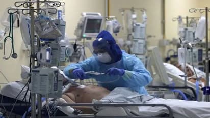 రెండు లక్షలకు చేరువలో కరోనా కేసులు... ఈ ఒక్కరోజే బయటపడ్డ కేసులెన్నంటే...