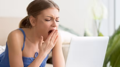 ঘনঘন 'হাই' তুলছেন, শরীরের পক্ষে ভাল না খারাপ, কী বলছেন বিশেষজ্ঞরা