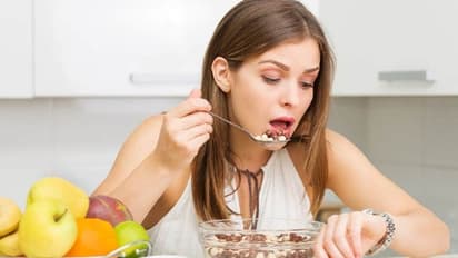 ഒരിക്കലും ഭക്ഷണം ധൃതിയില് കഴിക്കരുത്; കാരണങ്ങള് ഇവയാണ്...