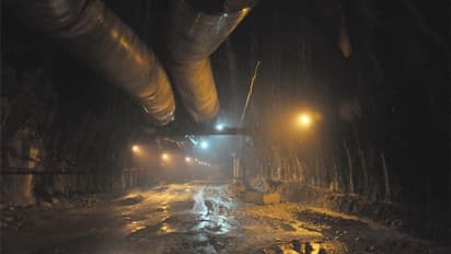 साल में सिर्फ 5 महीने हो पाता था काम, जानिए अटल टनल बनाने में क्यों लगा 10 साल का समय