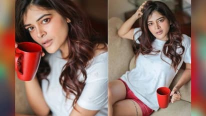 হট প্যান্ট হট কফি, উঁকি মারছে গোপন ট্যাটু, 'গুড মর্নিং' কেমন কাটছে মধুমিতার