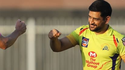 IPL 2020: ధోనీని చూసి కోహ్లీ ‘వాత’ పెట్టుకున్నాడా...