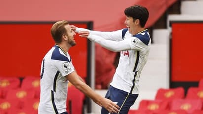 ടോട്ടന്ഹാമിന് മുന്നില് നാണംകെട്ട് മാഞ്ചസ്റ്റര്; ലെസ്റ്ററിനെതിരെ വെസ്റ്റ്ഹാമിന് അട്ടിമറി ജയം