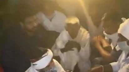 కోవిడ్ పాజిటివ్.. అయినా హత్రాస్కి పయనం: ఎమ్మెల్యేపై కేసు