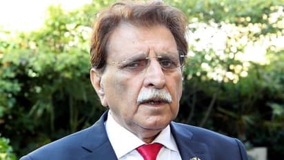 দেশের বিরুদ্ধেই ষড়যন্ত্র, অধিকৃত কাশ্মীরের প্রধানমন্ত্রীর বিরুদ্ধে মামলা করল পাকিস্তান