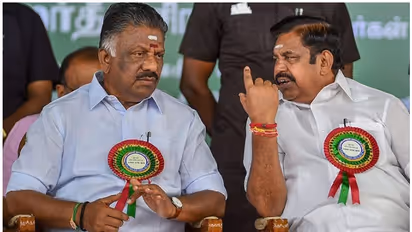 ஒரே நேரத்தில் அதிமுகவில் 75 நிர்வாகிகள் அதிரடி நீக்கம்.. ஆக்ஷனில் இறங்கிய OPS, EPS.. காரணம் என்ன தெரியுமா?