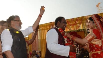 BJP में नीतीश के जिगरी यार, दिल्ली से ज्यादा पटना की राजनीति पसंद करते हैं सुशील मोदी, ऐसा है परिवार