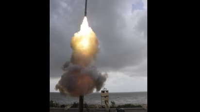 নৌযুদ্ধে 'গেম চেঞ্জার' দেশীয় প্রযুক্তির স্মার্ট টর্পেডো,  লাদাখ উত্তজনার মধ্যেই নৌশক্তি বাড়াল ভারত