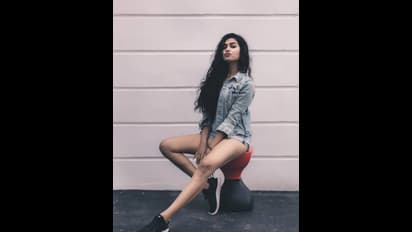 బిగ్ బాస్ బ్యూటీ సొట్ట బుగ్గల దివి పాప హాట్ హాట్ ఫోజులు చూస్తే మతిపోవాల్సిందే