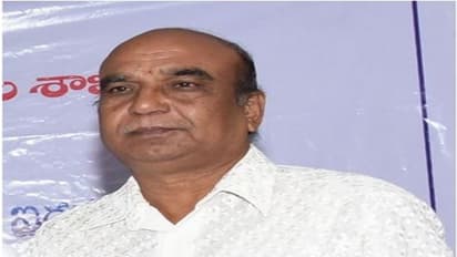 ప్రవీణ్ సింగ్ చావడా కథ: ఇంటి వైపుకు ...