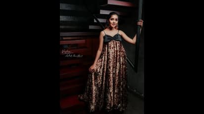 இதுவரை பார்த்திடாத புதிய கெட்டப்பில் குட்டி நயன் அனிகா! கையில் அம்பு ஏந்தி இளசுகள் இதயத்தை இளைய வைத்த போட்டோஸ்