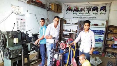 किसान ने बना दी स्प्रे मशीन, बाजार में पांच लाख में  बिकने वाली की कीमत है सिर्फ  90 हजार