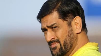 IPL 2020: ప్రభుత్వ ఉద్యోగుల్ని అవమానిస్తారా... వీరూపై ట్రోలింగ్...