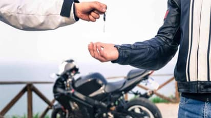 ಕೇವಲ 1 ರೂ.ಗೆ ಖರೀದಿಸಿ ಸ್ಕೂಟಿ, ಬೈಕ್: ಭರ್ಜರಿ ಆಫರ್ ಘೋಷಿಸಿದ ಬ್ಯಾಂಕ್!