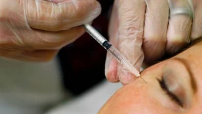 ప్రియురాలికి విషం ఇంజక్షన్ ఇచ్చి చంపిన ప్రియుడు.. ఎందుకంటే...