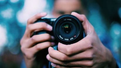 വിവാഹത്തിന് ഭക്ഷണം നല്കിയില്ല; എടുത്ത ഫോട്ടോകള് ഡിലീറ്റ് ചെയ്ത് ഫോട്ടോഗ്രാഫര്