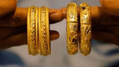 Gold Rate: 10గ్రాముల బంగారం ధర ఏకంగా రూ. 2500 పతనం, నగల షాపింగుకు ఫుల్ డిమాండ్, పసిడి ప్రియులకు పండగే..