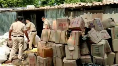 উত্তর দিনাজপুর পুলিশের অভিযান, ভিনরাজ্যে পাচারের আগেই উদ্ধার ভেজাল মদ