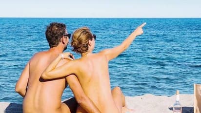 নগ্ন হয়েই বিশ্ব ভ্রমণ করছেন এই দম্পতি, সোশ্যাল মিডিয়ায় ভাইরাল ভ্রমণ কাহিনি