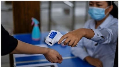 നാലിൽ ഒരാൾക്ക് കൊവിഡ്, എല്ലാ വീടുകളിലും രോഗം എത്തുന്നു, രാജ്യതലസ്ഥാനത്തെ ഞെട്ടിച്ച് സിറോ സർവേ റിപ്പോർട്ട്‌