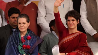 Congress fields Gandhi parivar and 30 leaders in Bihar poll battle