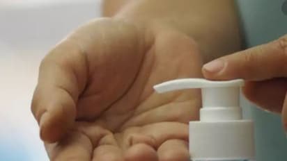 എറണാകുളത്ത് വ്യാജ സാനിറ്റൈസർ നിർമ്മാണ കേന്ദ്രം കണ്ടെത്തി