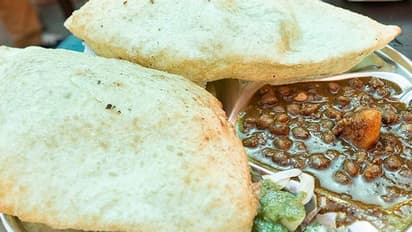 জীভে জল আনা কলকাতার সেরা স্ট্রীট ফুড, শীতের আমেজে বেরিয়ে পড়ুন শহরের এই ঠিকানায়