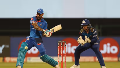 ৬৯ রানের অনবদ্য ইনিংস 'গব্বরের', মুম্বই ইন্ডিয়ান্সকে ১৬৩ রানের টার্গেট দিল দিল্লি ক্যাপিটালস