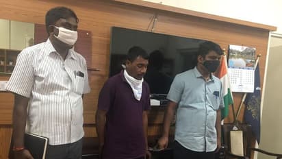 ಎಚ್ಚರ... ನಿಮ್ಮ ವಾಟ್ಸಾಫಿಗೆ ನಿಮ್ಮದೆ ಅಶ್ಲೀಲ ಪೋಟೋ ಬರುತ್ತೆ!