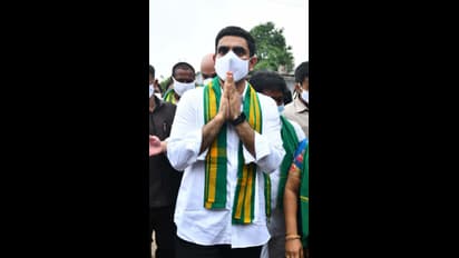 తప్పిన ముప్పు: నారా లోకేష్ మీద పోలీసు కేసులు