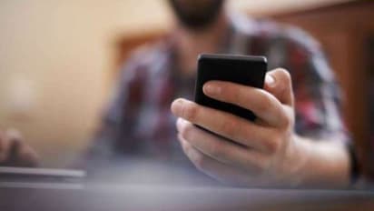 അപ്രതീക്ഷിത മെസേജും സൗഹൃദവും; യുവതിയുടെ ഉപദേശം അനുസരിച്ച ഡോക്ടർക്ക് വമ്പൻ പണി കിട്ടിയതോടെ പൊലീസിന് മുന്നിൽ