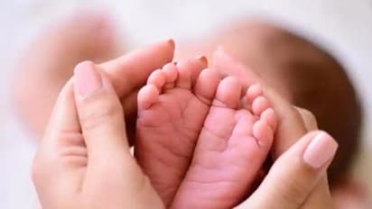 దారుణం..మహిళ పొట్టకోసి బిడ్డను దొంగిలించి..