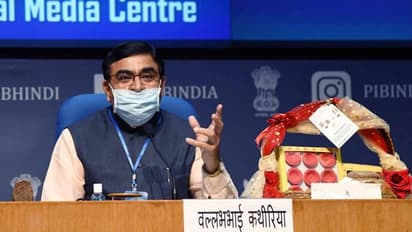 ఆవు పేడతో తయారు చేసిన చిప్ తో రేడియేషన్కు చెక్: వల్లభాయ్ కాతిరియా