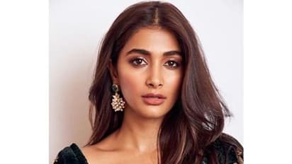 పూజా హెగ్డే ముదురే..ఫామ్ లో ఉండగానే ప్రక్క చూపులు