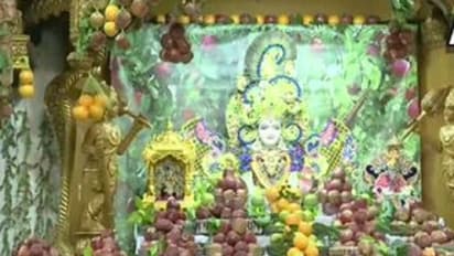 7 ತಿಂಗಳ ನಂತರ ತೆರೆದ ದೇವಾಲಯ:  ಕೊರೋನಾ ರೋಗಿಗಳಿಗೆ 3000 ಕೆಜಿ ಸೇಬು..!