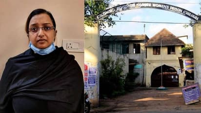 Swapna Suresh| സ്വപ്ന സുരേഷ് അൽപ്പസമയത്തിനകം ജയിലിന് പുറത്തിറങ്ങും; അമ്മ ജയിലിലെത്തി രേഖകൾ കൈമാറി