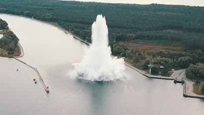 ৮১ বছর পর ফেটে গেল দ্বিতীয় বিশ্বযুদ্ধোর বোমা, দেখুন সেই হাড়হিম করা ভিডিও