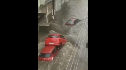 హైద్రాబాద్లో భారీ వర్షాలు:పాతబస్తీలో కేంద్ర బృందం పర్యటన